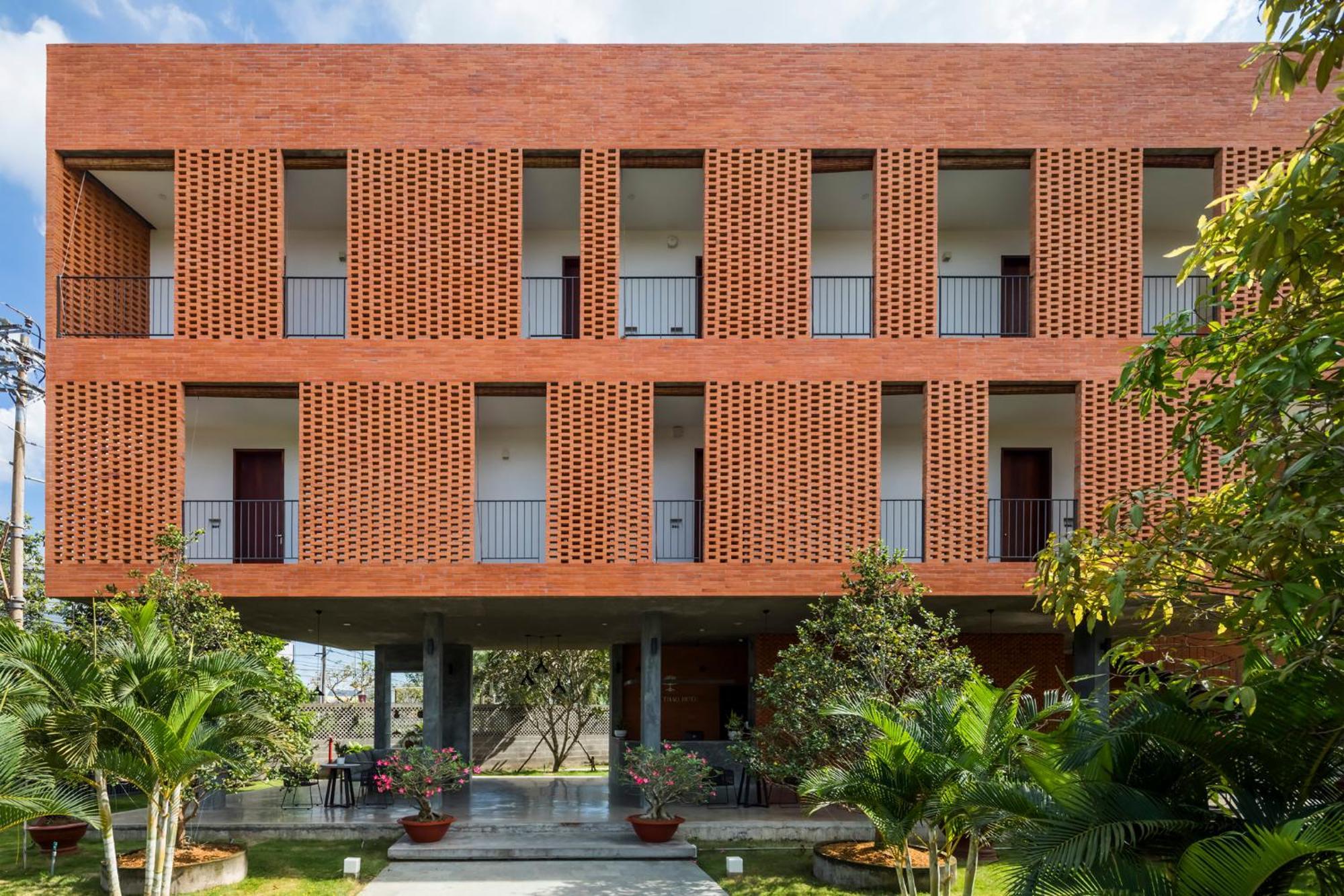 Khach San Huynh Thao Hotel Ben Tre Екстериор снимка